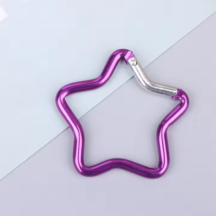 1PCS Anillo De Llaves De Camping Al Aire Libre Forma De Estrella De Cinco Puntos Hebilla De Botella Clip De Cadena De Llaves De Aluminio Carabiner - 1