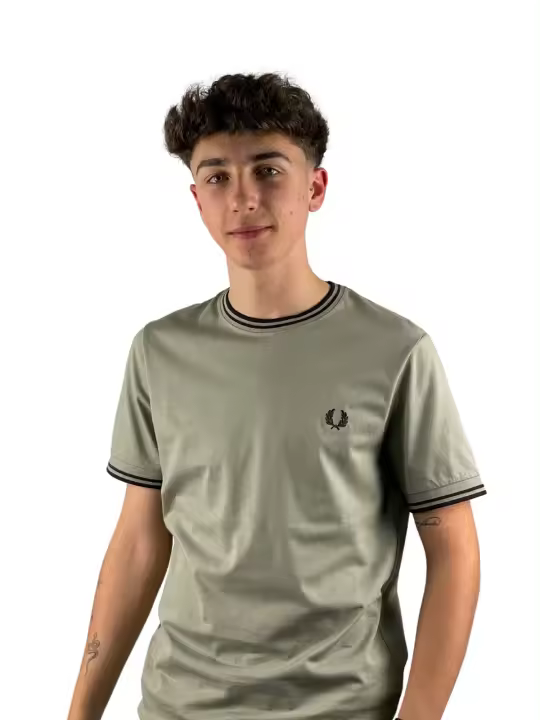 Camiseta Fred Perry- Ribete De Dos Franjas/Kaki - 1