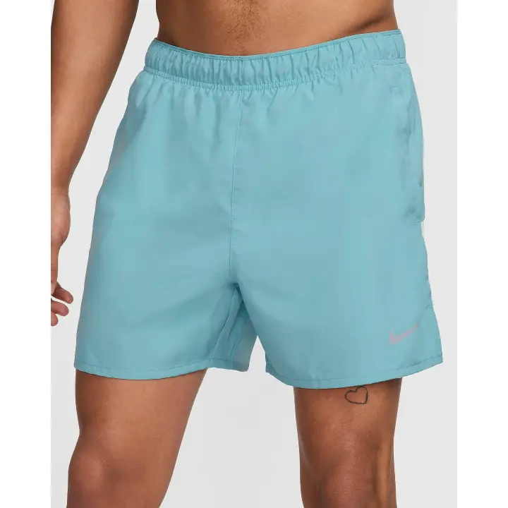 Nike Pantalón Corto Hombre Challenger I24 Turquesa - 1