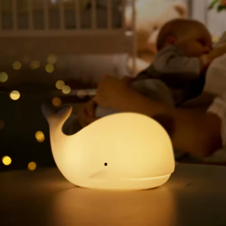 Luz Nocturna USB Recargable De Silicona Con Forma De Ballena Animal 7 Colores Lámpara De Mesa Para Decoración De Habitaciones Regalos Para Niños - 1