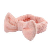 Cute Plush Wristband Para Cabello Y Maquillaje Resistente Al Humo Fundas Para Mascarillas Y Auriculares Accesorio De Baño Unisex - details 1