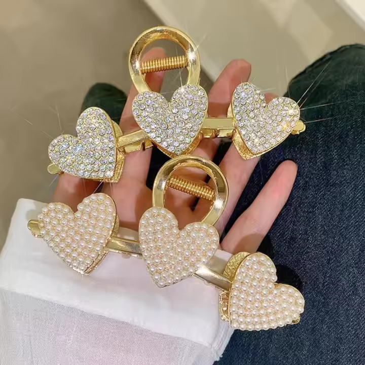 Pinza Para El Cabello De Metal Con Strass Y Perlas Corazones Grandes Para Niñas Pinza De Gran Tamaño Estilo Moda Decorativa Para Todas Las Estaciones - 1