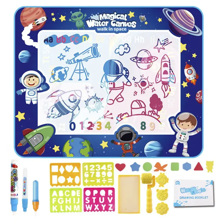 DAM. Pizarra infantil para dibujar con agua de 100x80cm. Brilla en la oscuridad. Incluye 3 rotuladores de agua, plantillas de dibujo y escritura, tampones con formas y 8 figuras de EVA. 100x80x3cm. - 1