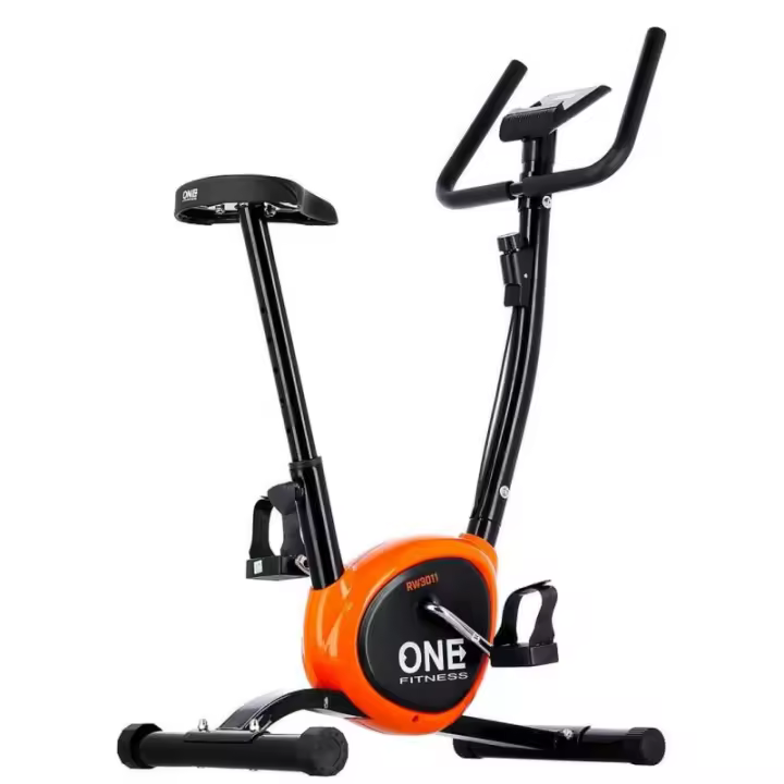 Bicicleta mecánica One Fitness RW3011 negra y naranja - 1