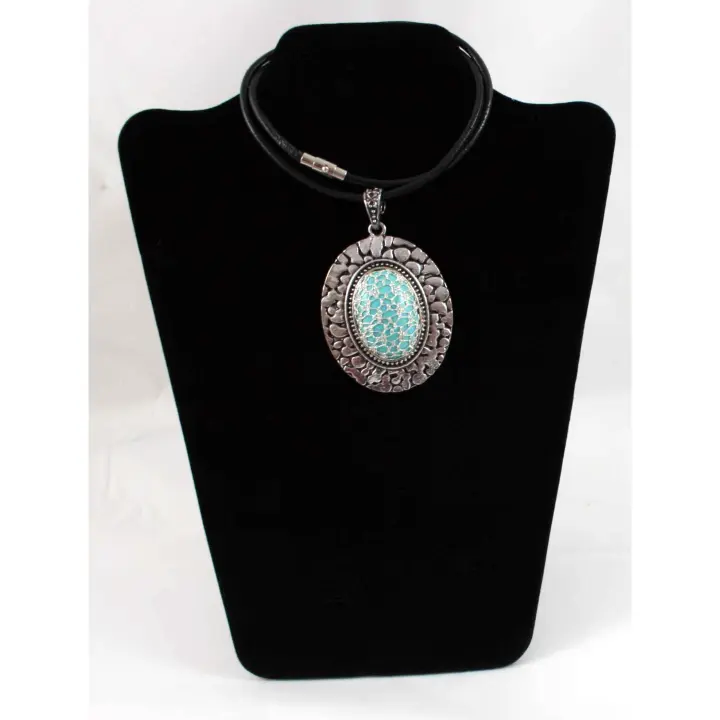 COLLAR CAMAFEO DE ENCAJE A BOLILLOS Marca NuriColl - 1