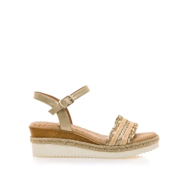 Calzado Sandalias marca Mustang modelo 53338-C57642 para mujer en color metal - 1
