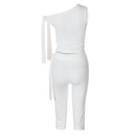 Conjunto De Shorts Blancos Y Top De Hombros Descubiertos Para Mujer 2 Piezas Moda Elegante Con Pliegues Cintura Alta Y Pierna Larga Ajustada - details 1