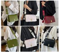 Nuevo CH Letra en relieve Bolso de hombre senior SENTIDO DE Nicho retro Pequeño Bolso Cuadrada crossbody Bolso de las mujeres - details 1