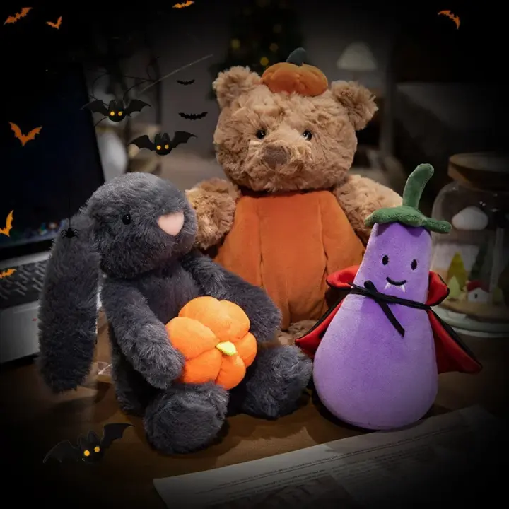 Muñeco De Peluche De Conejo Negro Con Calabaza Suave Para Halloween Truco O Trato Juguete De Oído De Osito Y Capa Peluche De Berenjena Para Adultos - 1