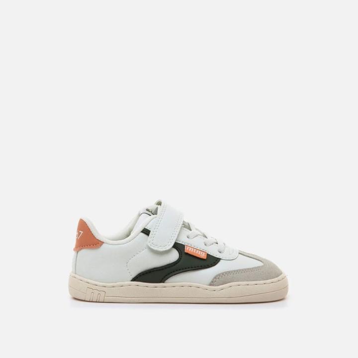 Mustang free barefoot sneakers