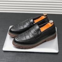 Nuevos Loafers Para Hombre En Cuero Patentado Con Patrón De Piedra Zapatos De Boda Y Casual Con Punta Redonda Cierre SLIP-ON - details 10