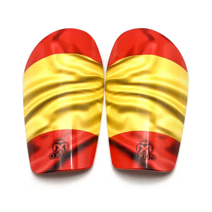 Oxum Espinilleras gama NAtion para niños y adultos. Con la bandera de tu país. Con bolsita de regalo - 1