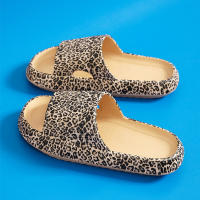 Sandalias De Plataforma Gruesa Para Mujer Leopardo Slides Suaves Para El Hogar Verano 2023 Playa Antideslizantes Tallas 44-45 - details 3