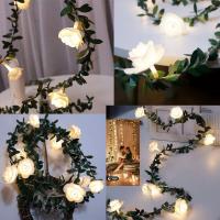 Luz De Rosas Blancas Con Hojas Verdes Y Vine De 10 LEDs 1.5M Luces Decorativas Para Jardín Y Casa Operadas Por Batería - details 8