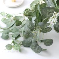 Flores Artificiales De Muro Verde Hojas De Eucalipto Colgantes Planta Falsa Vínculo Para Decoración De Hogar Navidad Boda Fondo De Escena Disposición - details 4