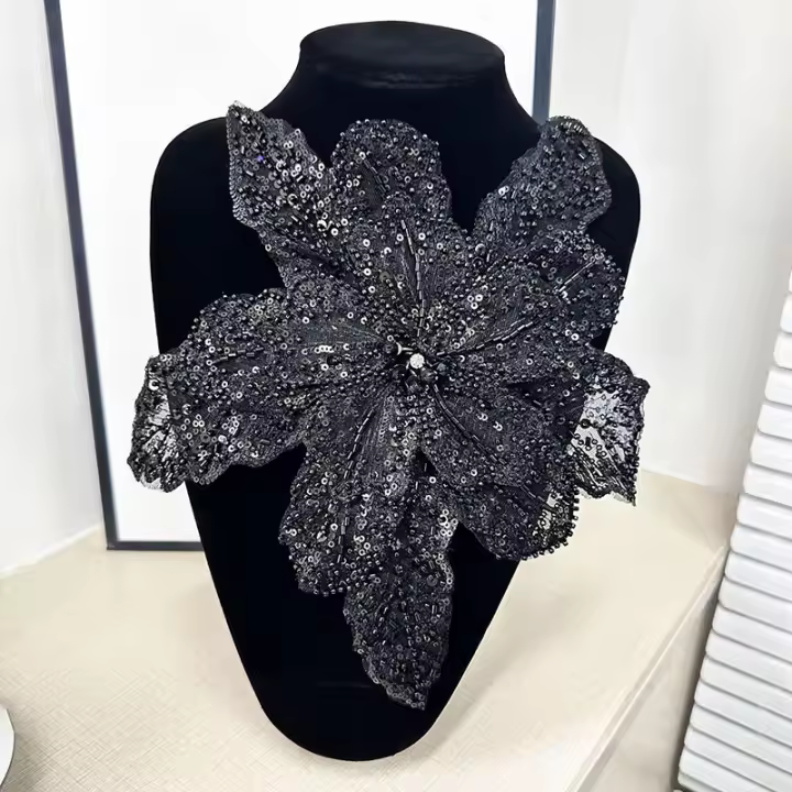 1PC Parche Bordado De Flores Colorido 3D Con Lentejuelas Y Encaje Para Ropa Aplicaciones De Tela Bordadas Con Diamantes Tamaño 28cmx30cm - 1
