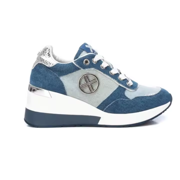 XTI 142651 Zapatillas deportivas de mujer en azul de piel vegana - 1