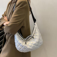 Bolso De Hombro Para Mujer Vintage De Nylon Impermeable Y Casual Bolso Hobo Crossbody Con Cierre De Cremallera Interior Líquido Suave - details 7