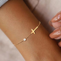 Pulsera De Cruz Para Mujer Simple Cadena Sencilla Con Encanto De Cruz Y CZ Brillante Joyería Moda Versátil Regalo Trendy - details 6