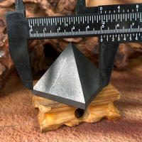 Torre De Pirámide De Cristal Natural 5CM Con Shungite Negro Piedras De Energía Para Reiki Hechicería Feng Shui Meditación Decoración - details 5