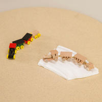 Decoración De Navidad Para Casa De Muñecas 1:12 Vagón De Tren De Madera Colorido DIY Accesorios Para Casa De Muñecas Modelo De Hogar - details 1