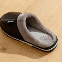 Zapatillas De Casa Para Hombre Talla Grande Invierno PU Cuero Impermeable Memoria Espuma Algodón Fuzzy Zapatos Para Dormitorio - details 4
