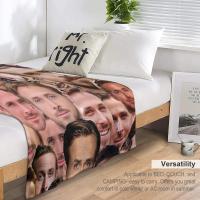 Manta De Cosplay De Ryan Gosling Para Camping Essentials Para Dormitorio Suave De Poliéster 100% Coral Fleece Rectangular Para Adultos - details 5