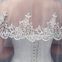Velo De Novia Doble Capa Con Encaje Y Recogido De Metal Hermoso Accesorio De Boda Corto Para Mujer Vestimenta De Novia - details 1
