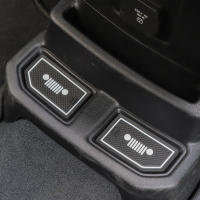 Alfombrilla De Goma Roja Blanca Para Interior De Coche Accesorios De Estilo Para Jeep Wrangler JL 2018-2023 Mat De Taza Decoración Para Puerta - details 4