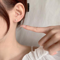Pendientes De Estilo Helix Con Corazón Para Mujer Aretes De Cúbicos Zirconia Hipoalergénicos Color Plata Joyería Regalo Para Niñas - details 1