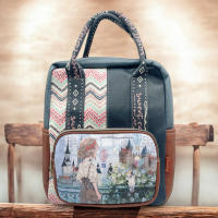 Mochila Sweet Candy - Varios Bolsillos y Compartimentos- C-268-01 - Colección Viajes - 30x24x12cm - Diseño Vintage y Funcional. - details 2