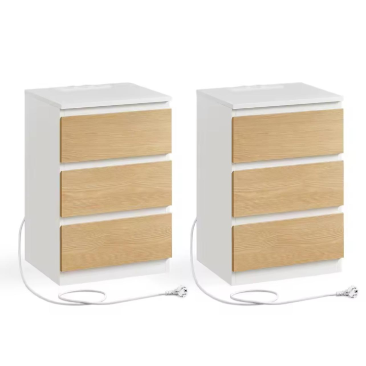 ORION91oficial® - Mesita de Noche con Estación de Carga, Mesa Auxiliar con 3 Cajones, 2 Tomas CA, 2 Puertos USB, para Salón, Dormitorio, Estudio, Moderno | Color Blanco/Roble - spaziOrion91