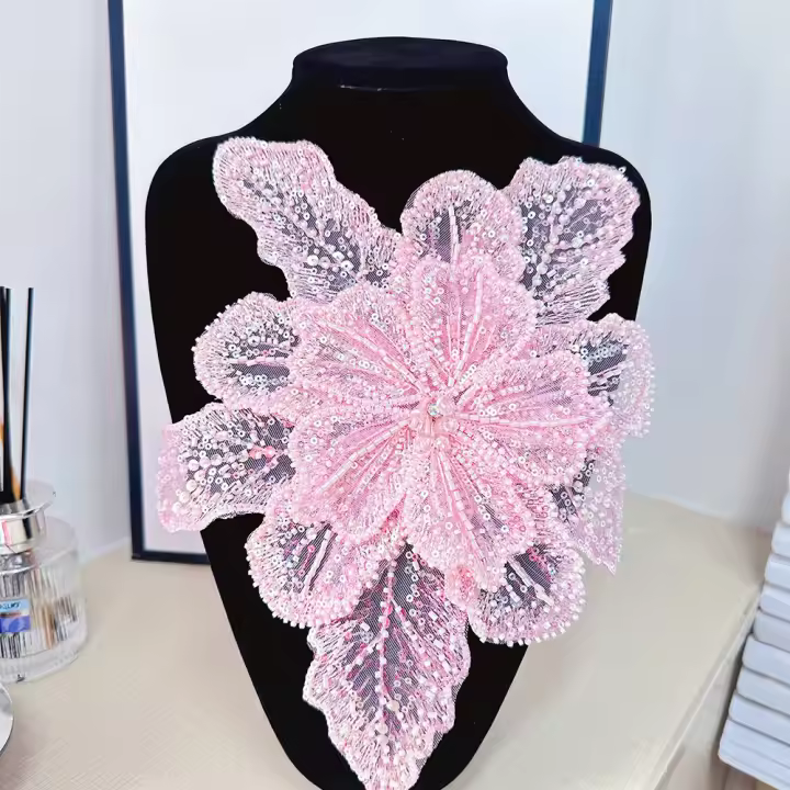 1PC Parche De Encaje Floral 3D Con Lentejuelas Bordado Multicapa Para Ropa Material De Sastre DIY Hecho a Mano Vestido De Noche Brillante - 1