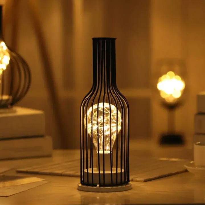 SOMY Luz de noche de hierro retro, lámpara de mesa creativa con botella de vino, lámpara de noche de alambre de cobre para el hogar, restaurante, hotel, baterías no incluidas, lámpara de banco de trabajo - 1