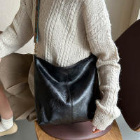Bolso De Hombro Para Mujer Vintage De Color Sólido Moda Con Correa Ancha Y Gran Capacidad Bolso Cruzado De Estilo Buceo - details 17