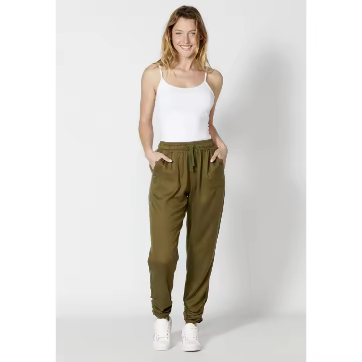 Koroshi Pantalón largo straigth con cintura ajustable color kaki para mujer | Moda Actual - 1