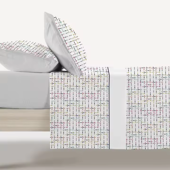 Manterol - Juego de sábanas estampado geométrico laberinto. Calidad 50% Algodón 50% Poliéster. Incluye bajera ajustable, encimera y fundas de almohada. Sábana de verano con diseño moderno. - 1