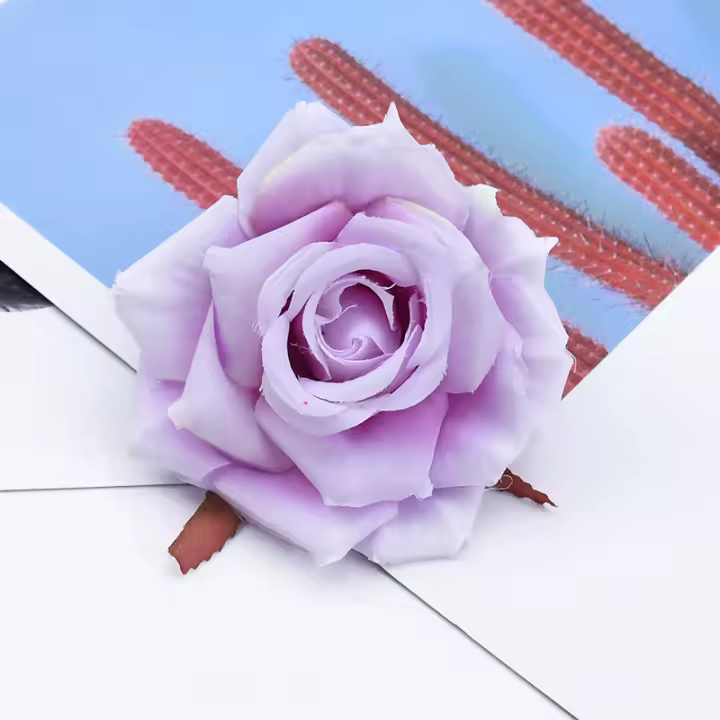 50Pcs Rosas De Seda Artificiales Para Decoración De Navidad Casa Comedor Vaso Jardín Exterior Decoraciones De Boda Bouquet DIY Venta Caliente - 1