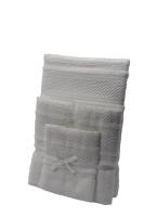Juego de Toallas de Lujo con Puntilla de Crochet Blanca - 100% Algodón Portugués, 500 g/m² - Set de 3 Toallas Absorbentes y Elegantes para Decorar tu Baño - Marca: Mommata - details 5