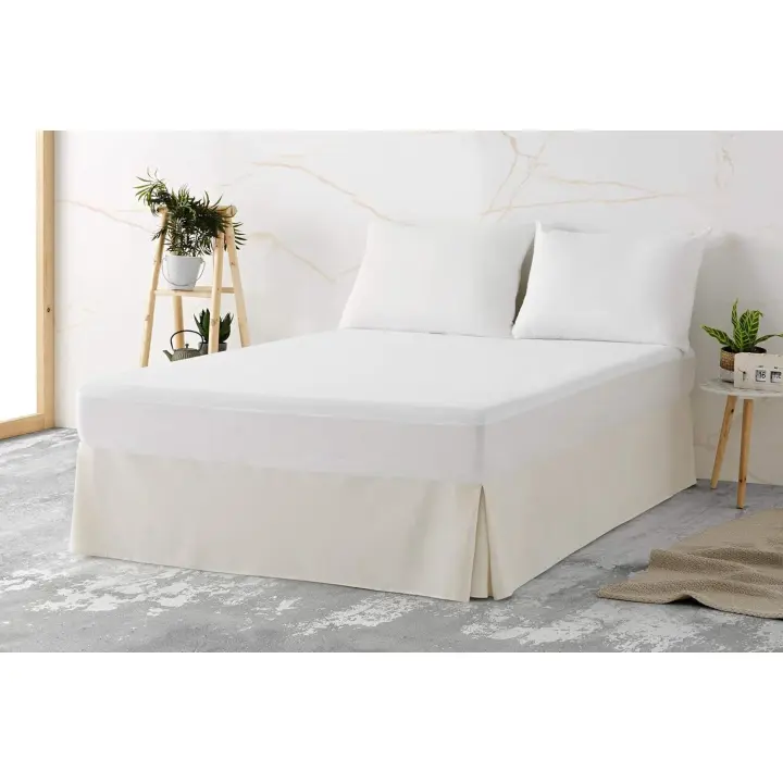 Cubre Canapé Volante con Faldón Elástico Beige Estilo Fuelle - Protector Estiloso y Funcional de Samaruc- Mommata - 1