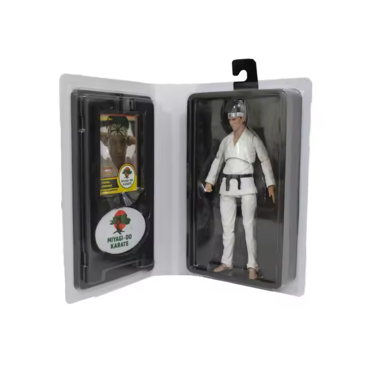 COBRA KAI FIGURA DANIEL LARUSSO DIAMOND SELECT TOYS - 1