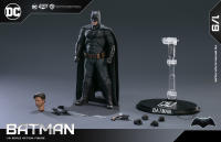 Figura De Acción Deluxe Fondjoy Justice League Armadura De Luz Batman 19cm DC Colección Ornamentos Regalos Para Niños - details 7