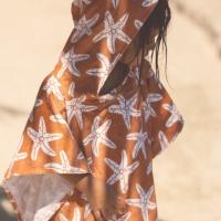 Poncho de Playa y Piscina Sea Stars de Swim Essentials. 65x65 cm. - details 2