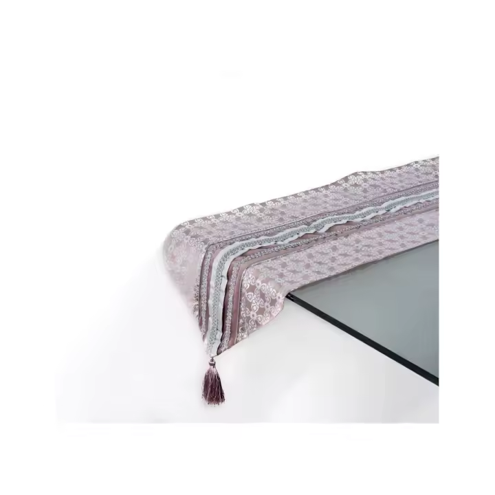 Camino 30*180 rosa flor de lis con tira sophie  Material: Poliester Medidas (Ancho*Alto*Fondo): 30*180*0.5Presume de casa - 1