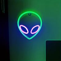 Luz LED De Neón Alienígena Cool Para Pared Con Control USB/batería Decorativa Para Dormitorio Regalo De Cumpleaños Juego De Fiesta Habitación Moderna - details 0