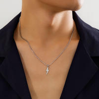 Collar Punk Metálico De Geometría Con Colgante De Rayo Para Hombres Collar Cuello Estilo Hip Hop En Color Plata Sencillo - details 4