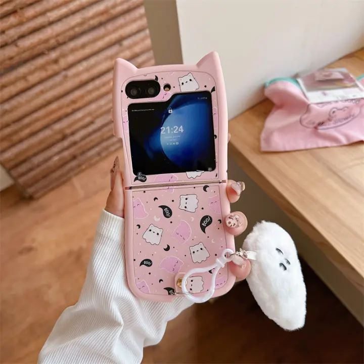 Funda De Teléfono Con Colgantes Y Aros Para Samsung Galaxy Z Flip 6 5 4 3 ZFlip 6 Con Orejas De Gato Diseño De Luna Y Ghost Blanco Y Pink - 1
