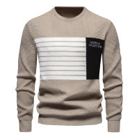 Otoño nuevo suéter de los hombres a rayas empalme de manga larga suéter de los hombres de cuello redondo de moda suéter casual de los hombres - details 3