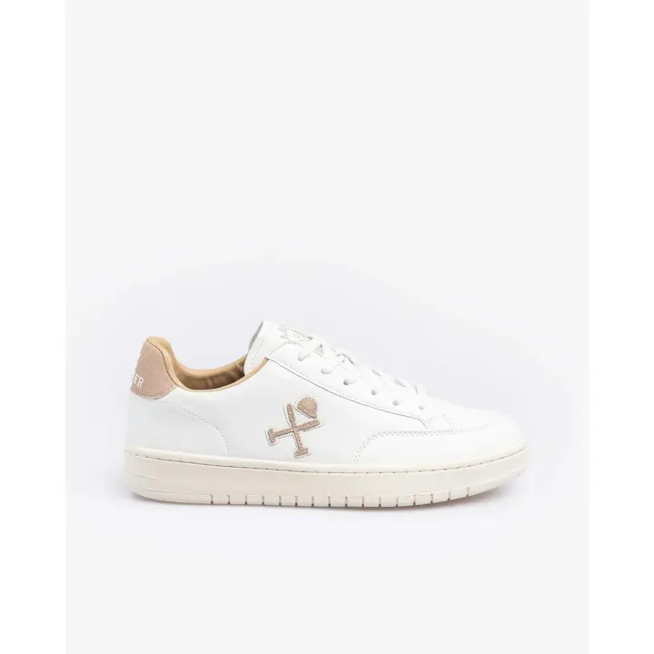 Sneaker Tucson Camel- Harper & Neyer - Zapatilla blanca básica con logotipo lateral. Combinada con beige arena marrón claro camel y suela semi ancha. - 1