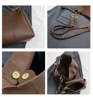 Bolso De Hombro Para Mujer XINXIANG Gran Capacidad Moda Cuero Retro Con Cierre Magnético Y Cadena Bolso Transversal - details 4